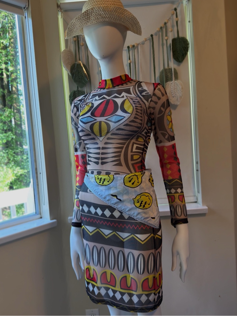 Bold Geometric Print Long Sleeve Bodycon Dress in Multicolor